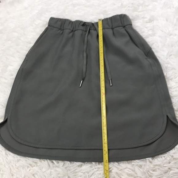 Lululemon On The Fly Skirt *Woven Grey Sage - Picture 2 of 6